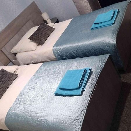 Hotelik Mona-Pokoje Z Lazienkami Elblag Luaran gambar